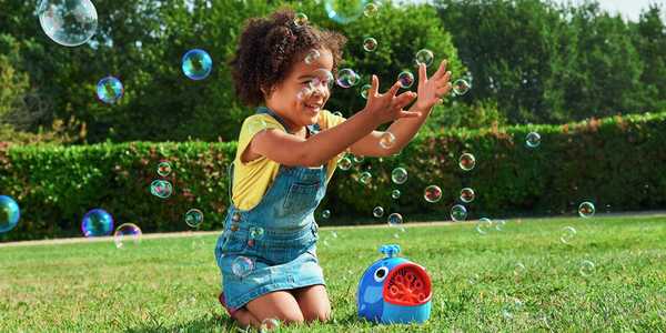 Bubble machines. Float towards our fun bubble machines.